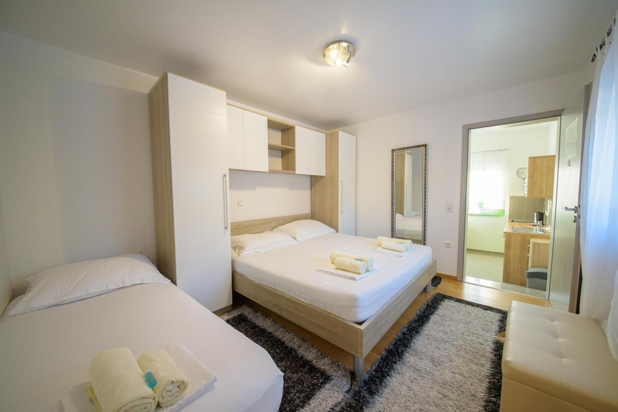 Jeli Apartments Starigrad Paklenica Værelse billede
