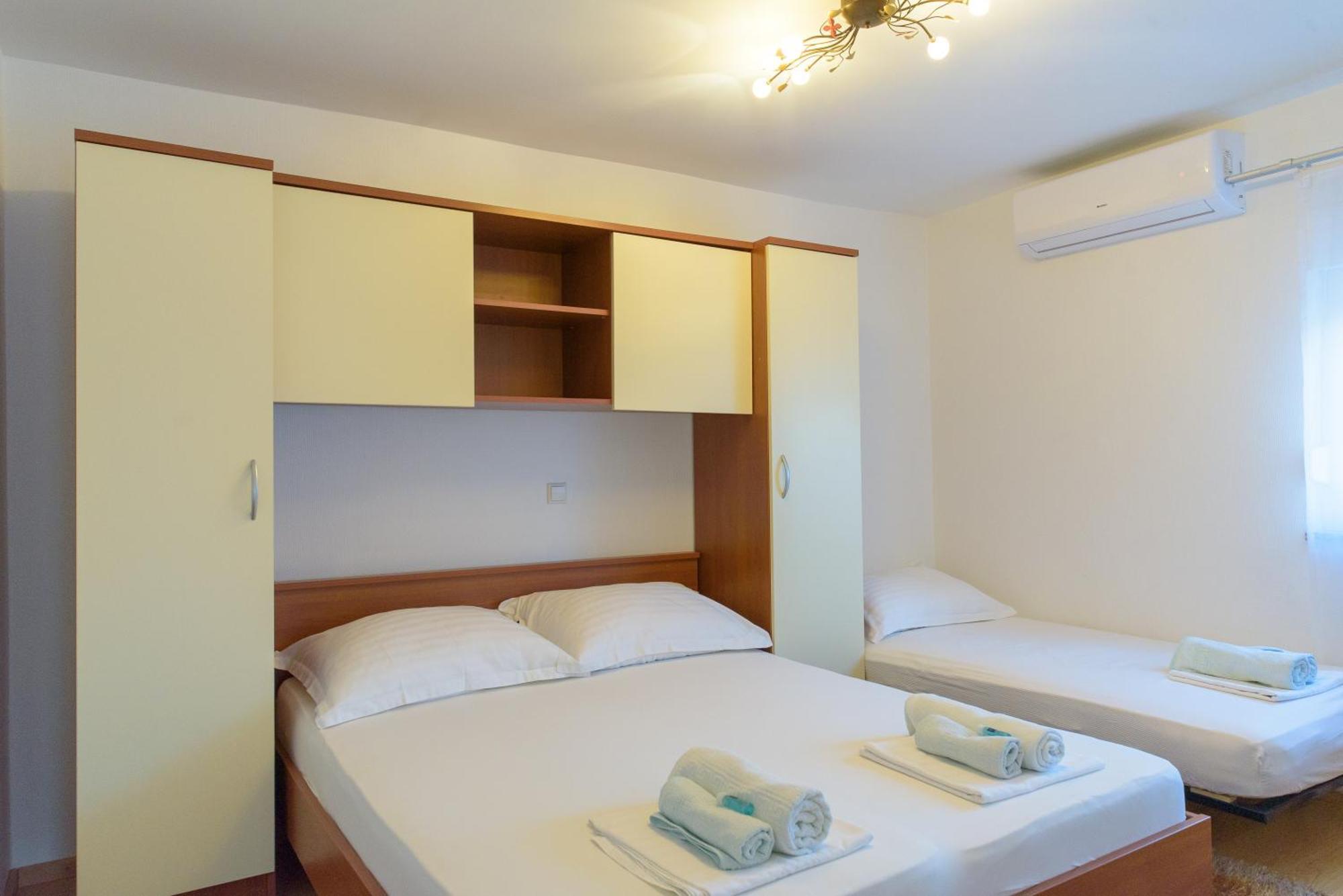 Jeli Apartments Starigrad Paklenica Værelse billede