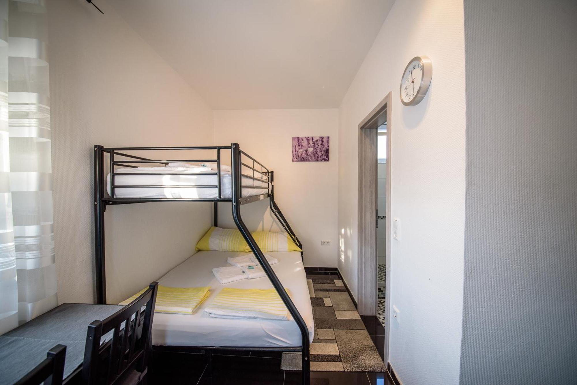 Jeli Apartments Starigrad Paklenica Værelse billede
