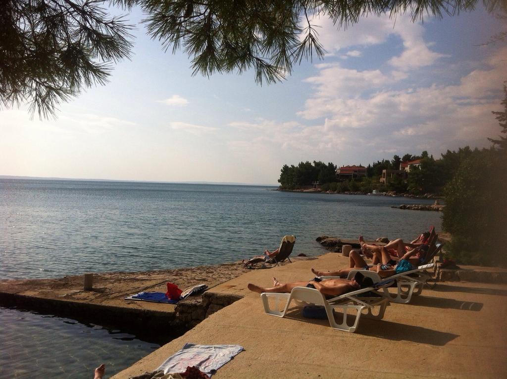 Jeli Apartments Starigrad Paklenica Eksteriør billede