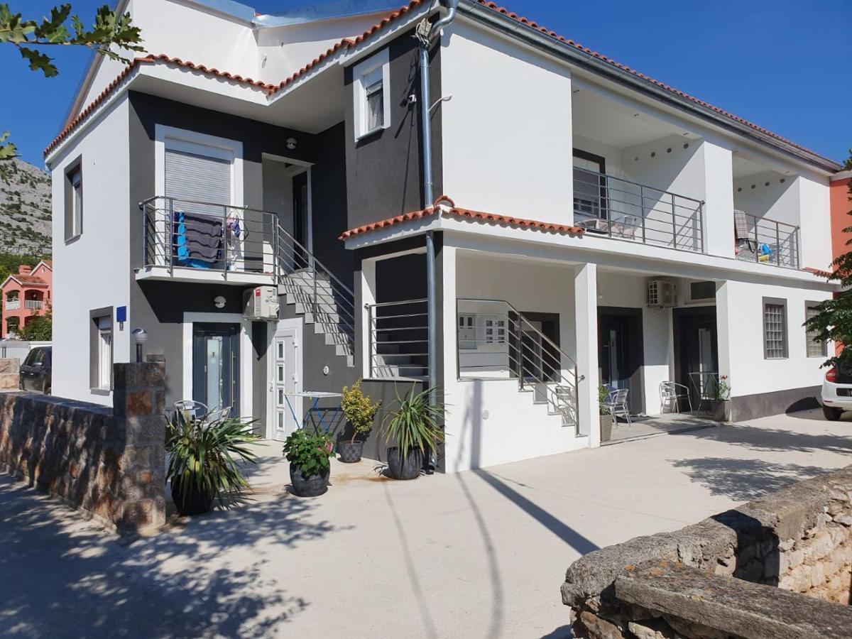 Jeli Apartments Starigrad Paklenica Eksteriør billede
